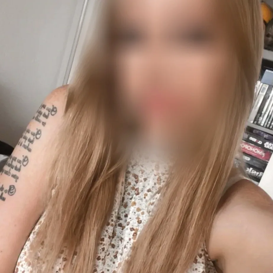 Chaima, 30