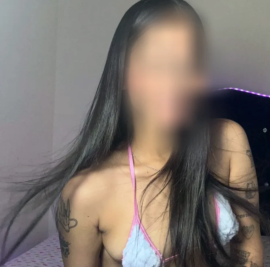 Merel, 25